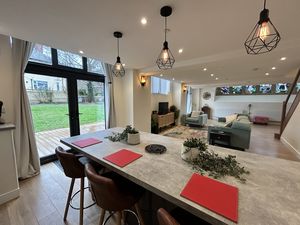 Photo 54- click for photo gallery